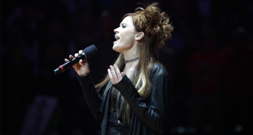 Jessica Rae sings National Anthem for Global RallyCross
